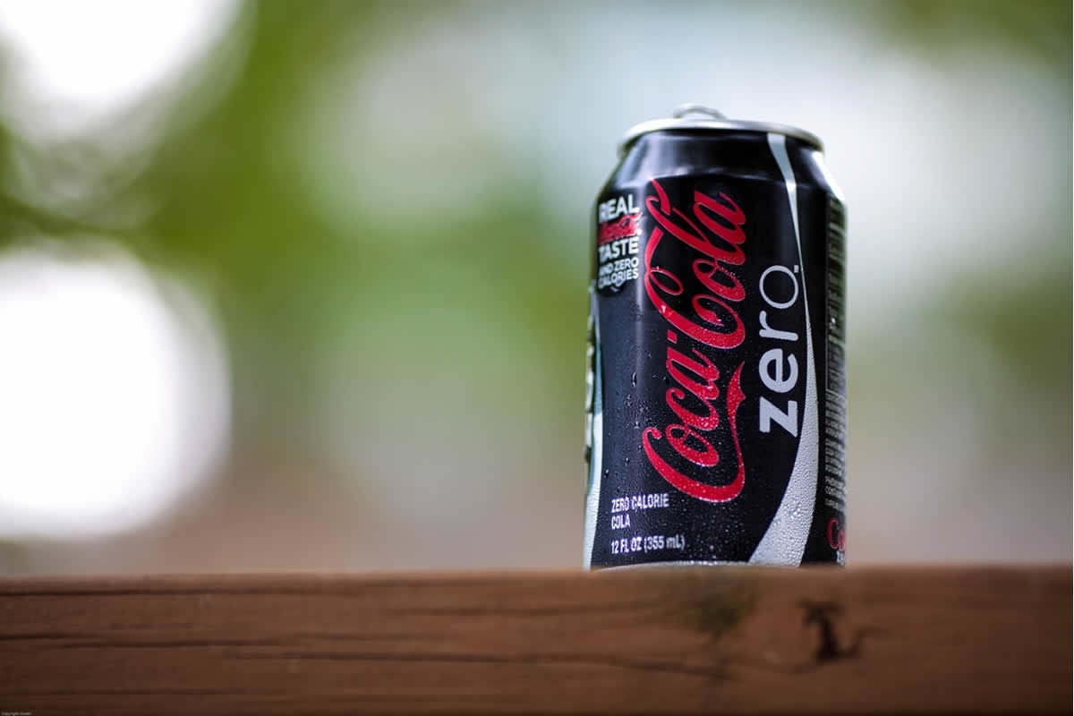 Coca-Cola Zero &gt; Pare!